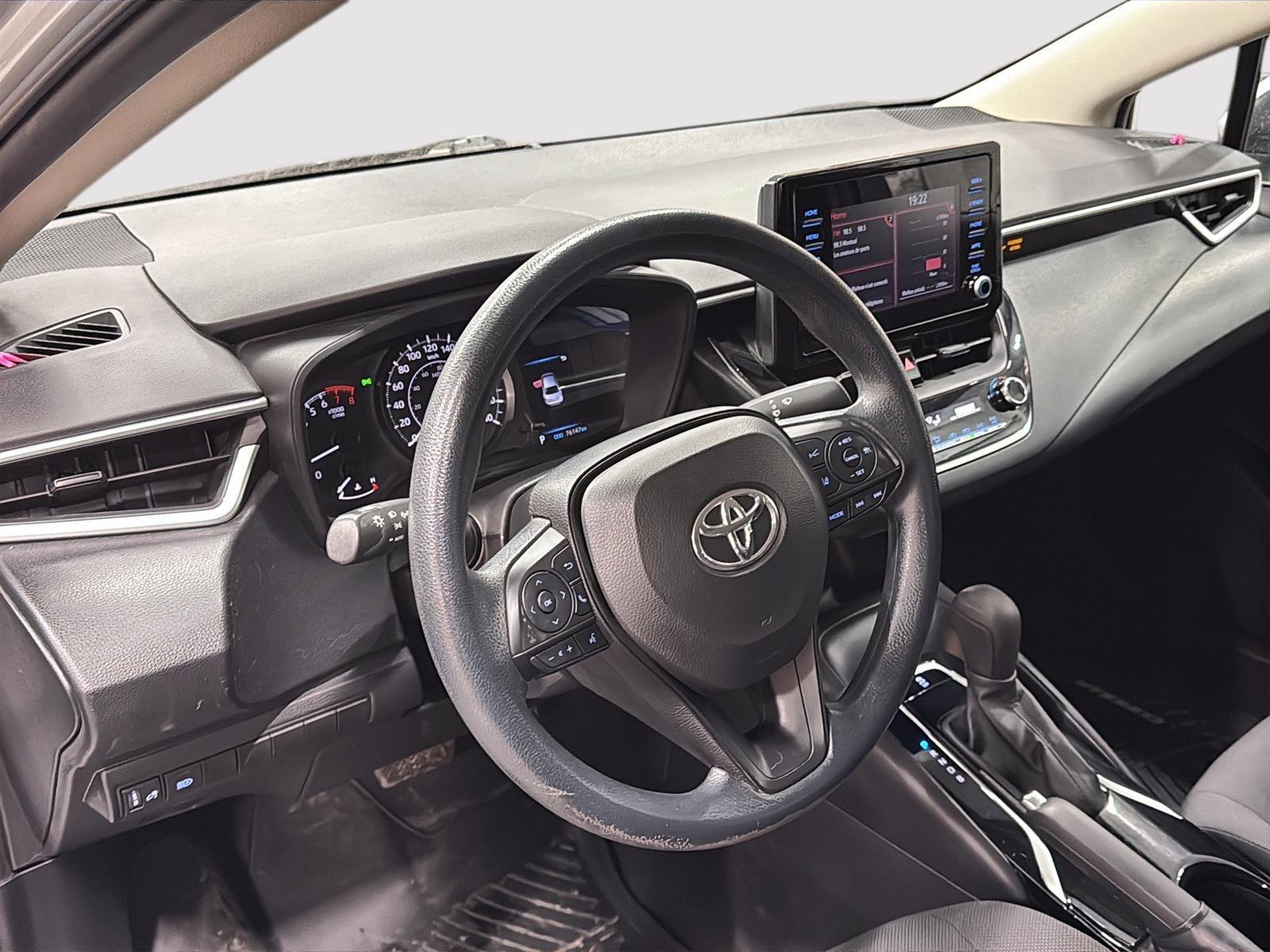 Image 12 Toyota Corolla L 2022