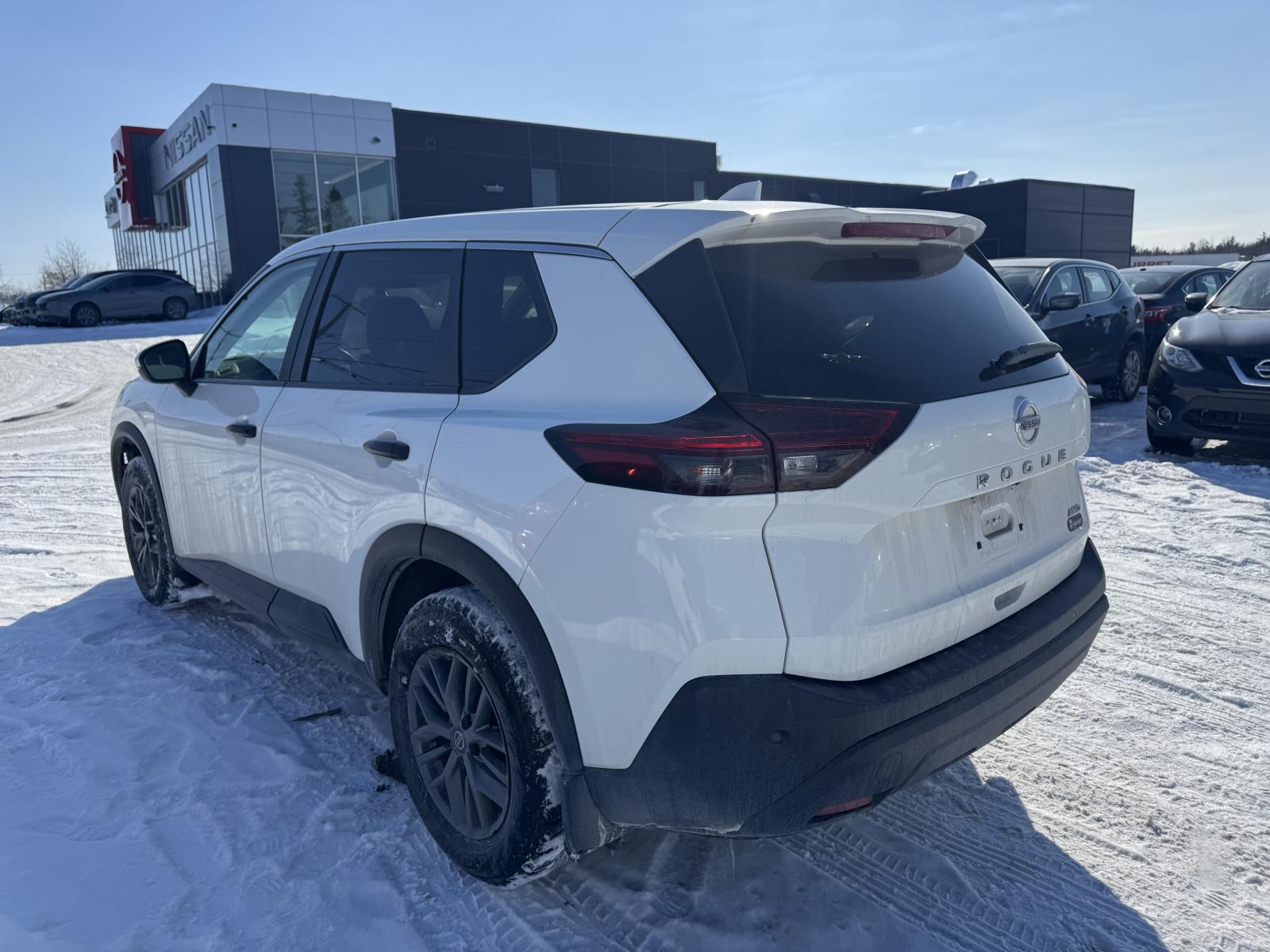 Image 2 Nissan Rogue S 2021