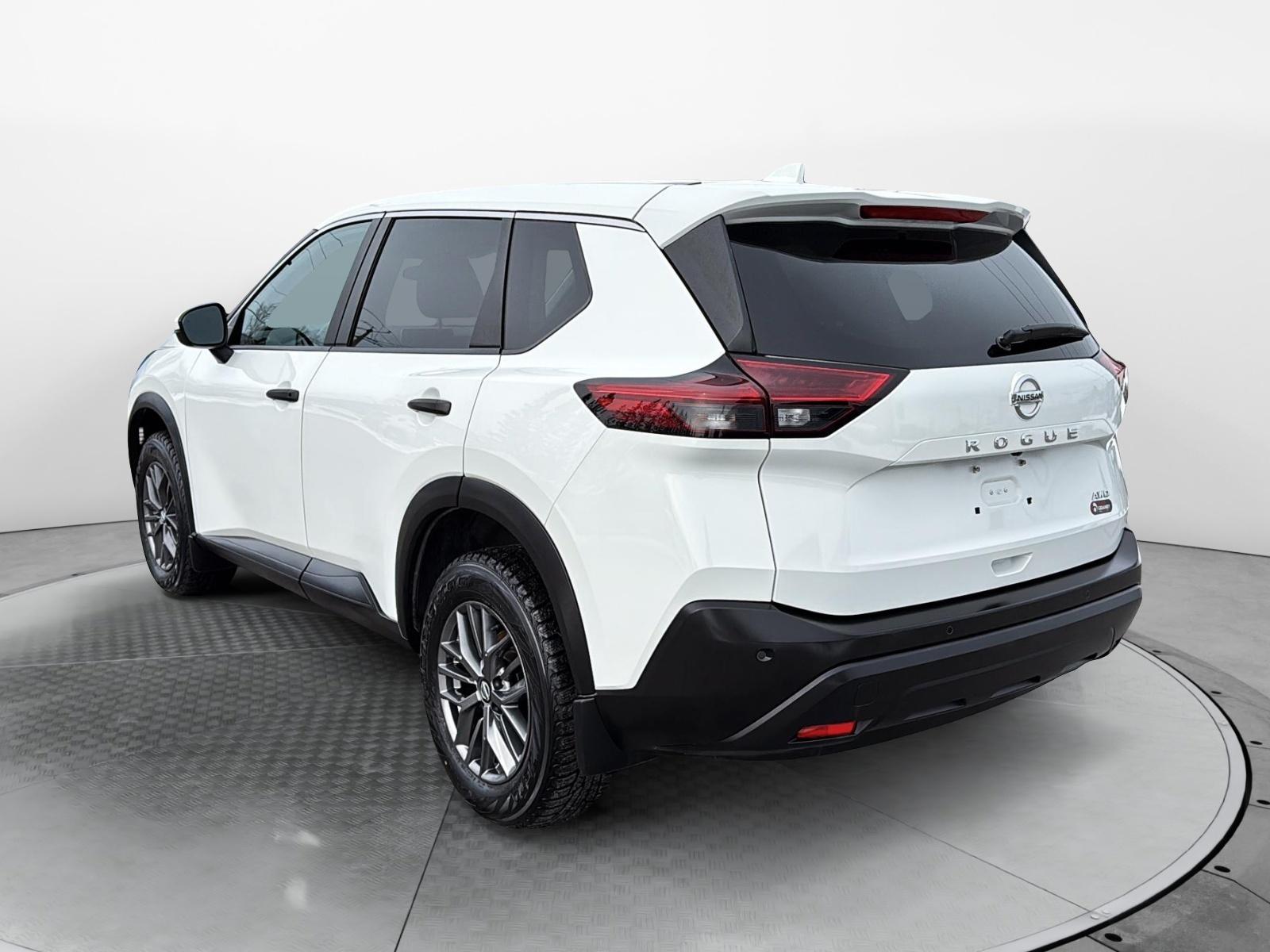 Image 4 Nissan Rogue S 2021