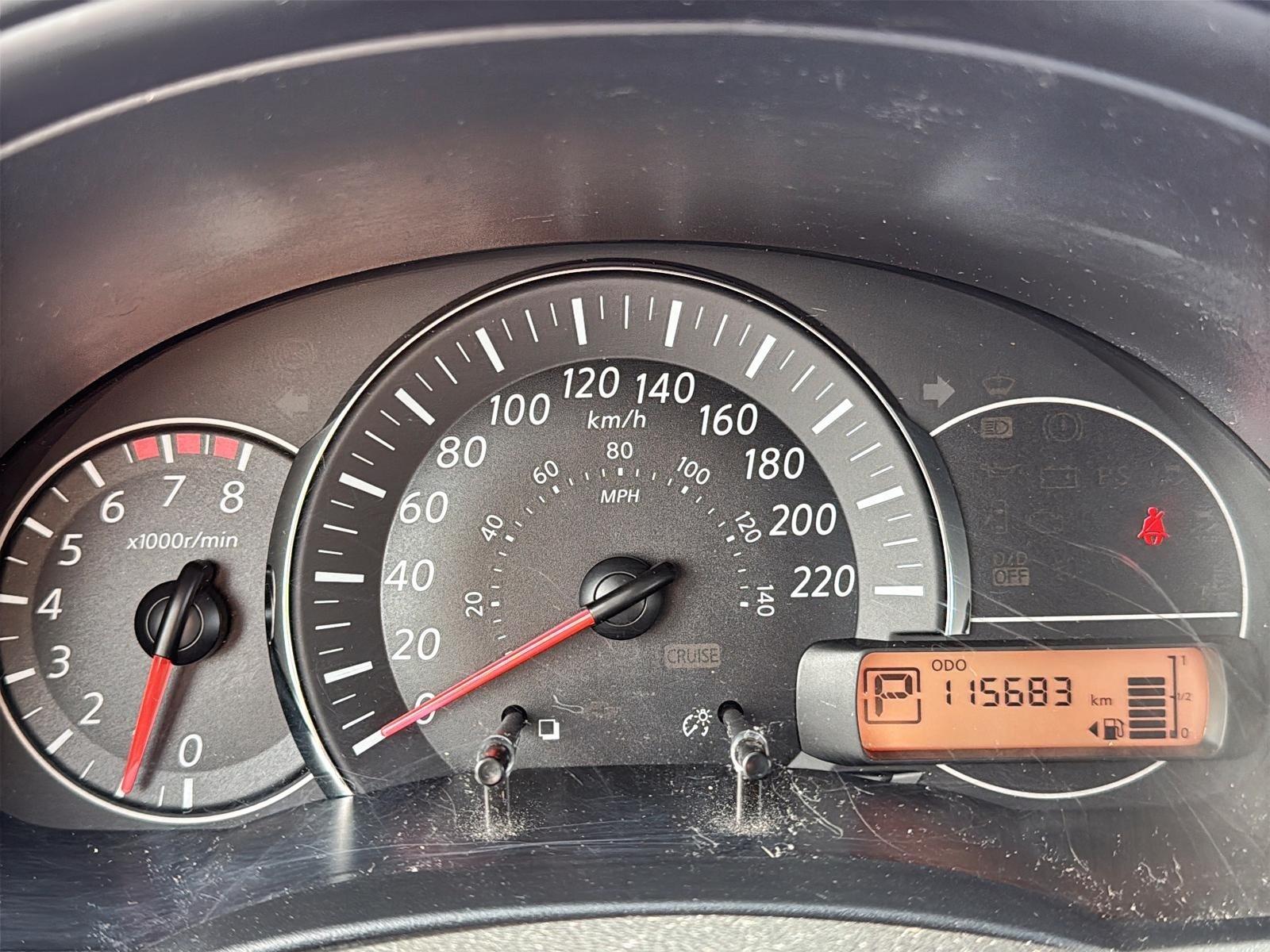 Image 16 Nissan Micra SR 2015