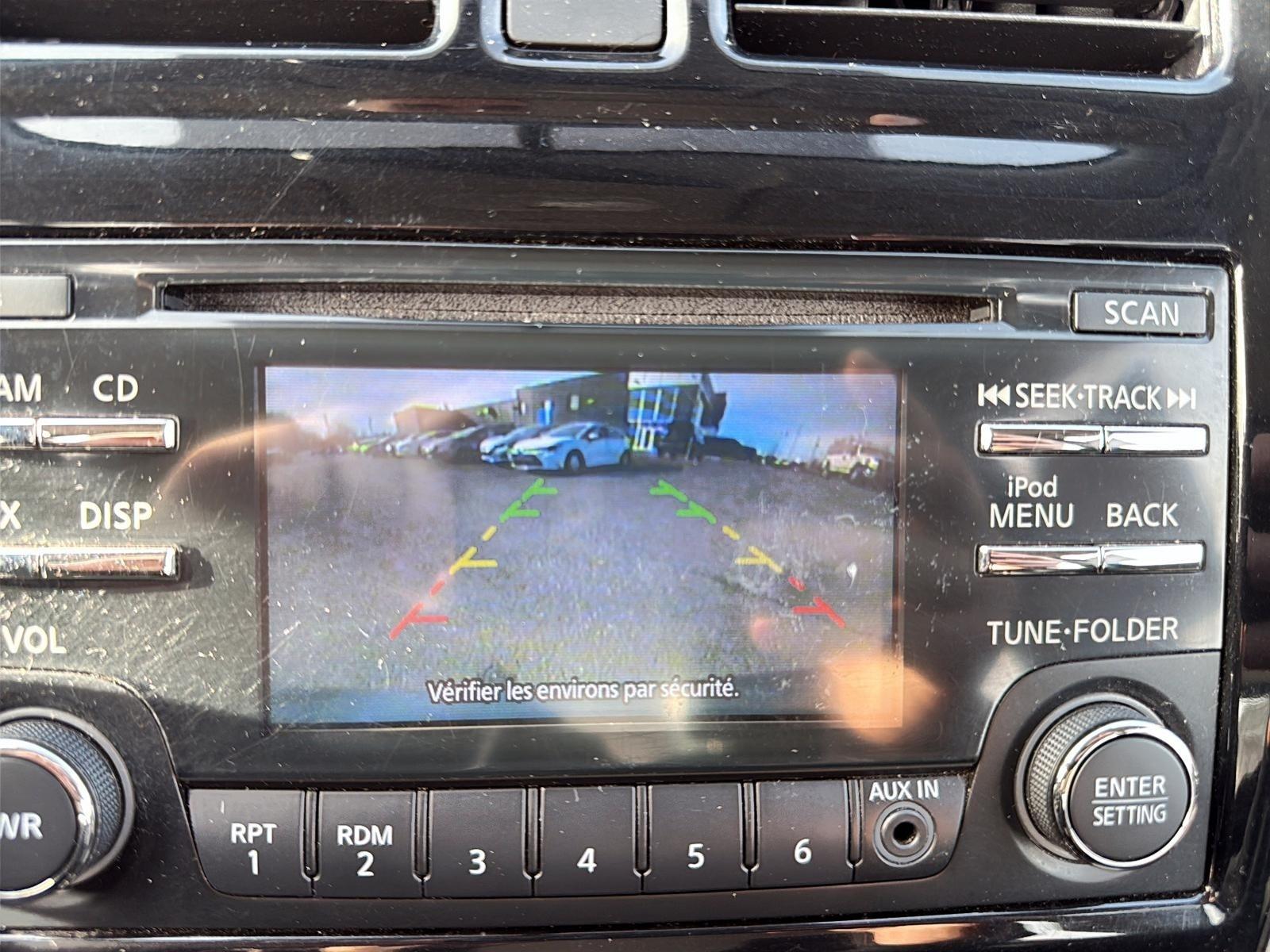 Image 19 Nissan Micra SR 2015