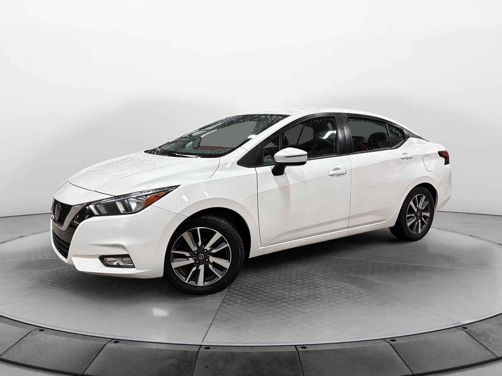 Nissan Versa SV 2021