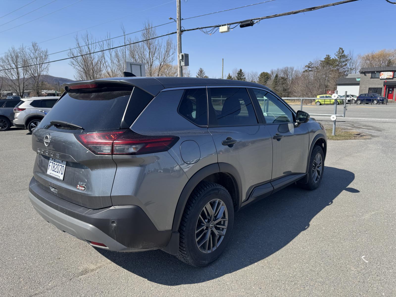 Image 4 Nissan Rogue S 2023