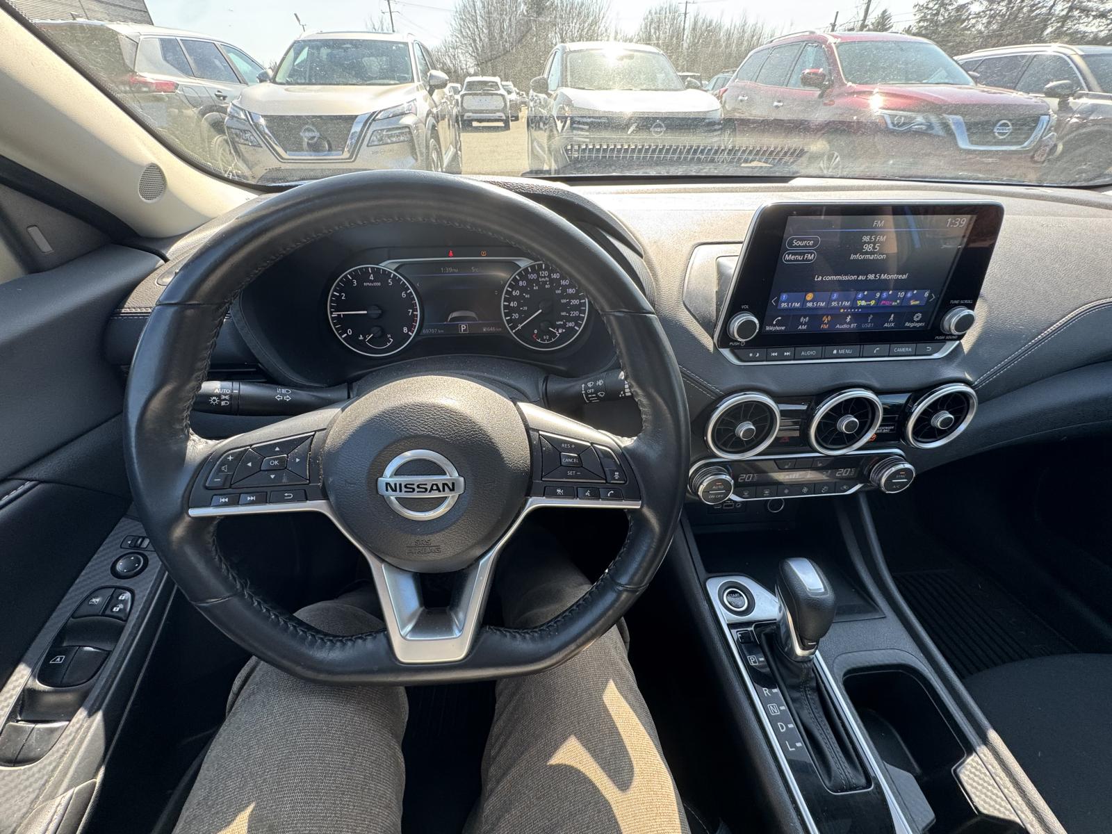 Image 8 Nissan Sentra SV 2022