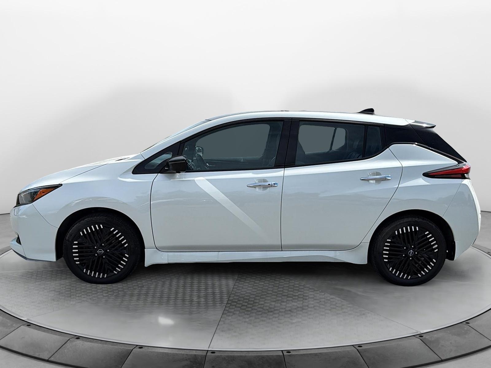 Nissan Leaf SL Plus 2023 — photo 2
