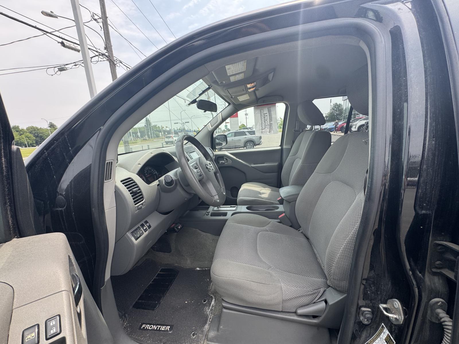 Nissan Frontier SV 2017 — photo 6