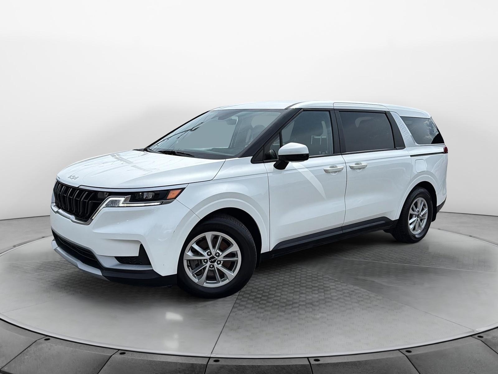 Kia Carnival LX 2024