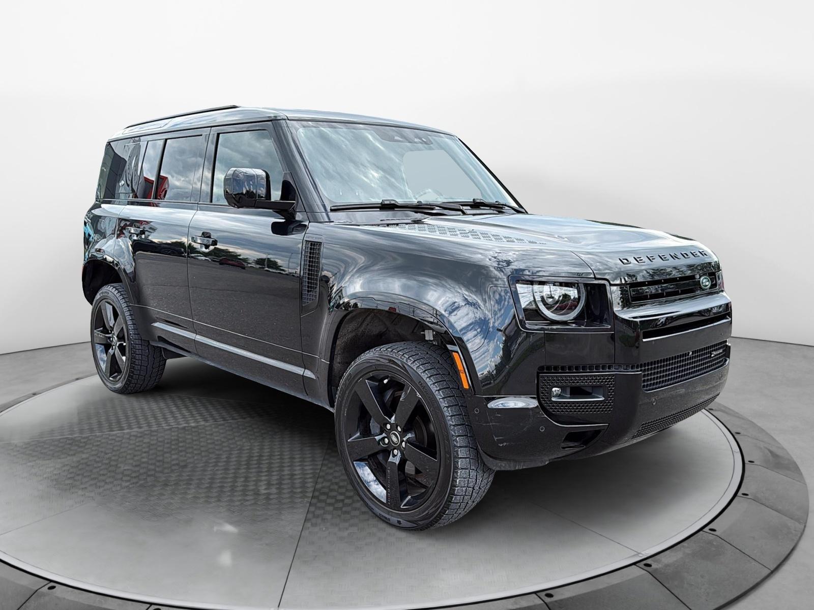Land Rover Defender 110 X-Dynamic SE P400 2023 — photo 7
