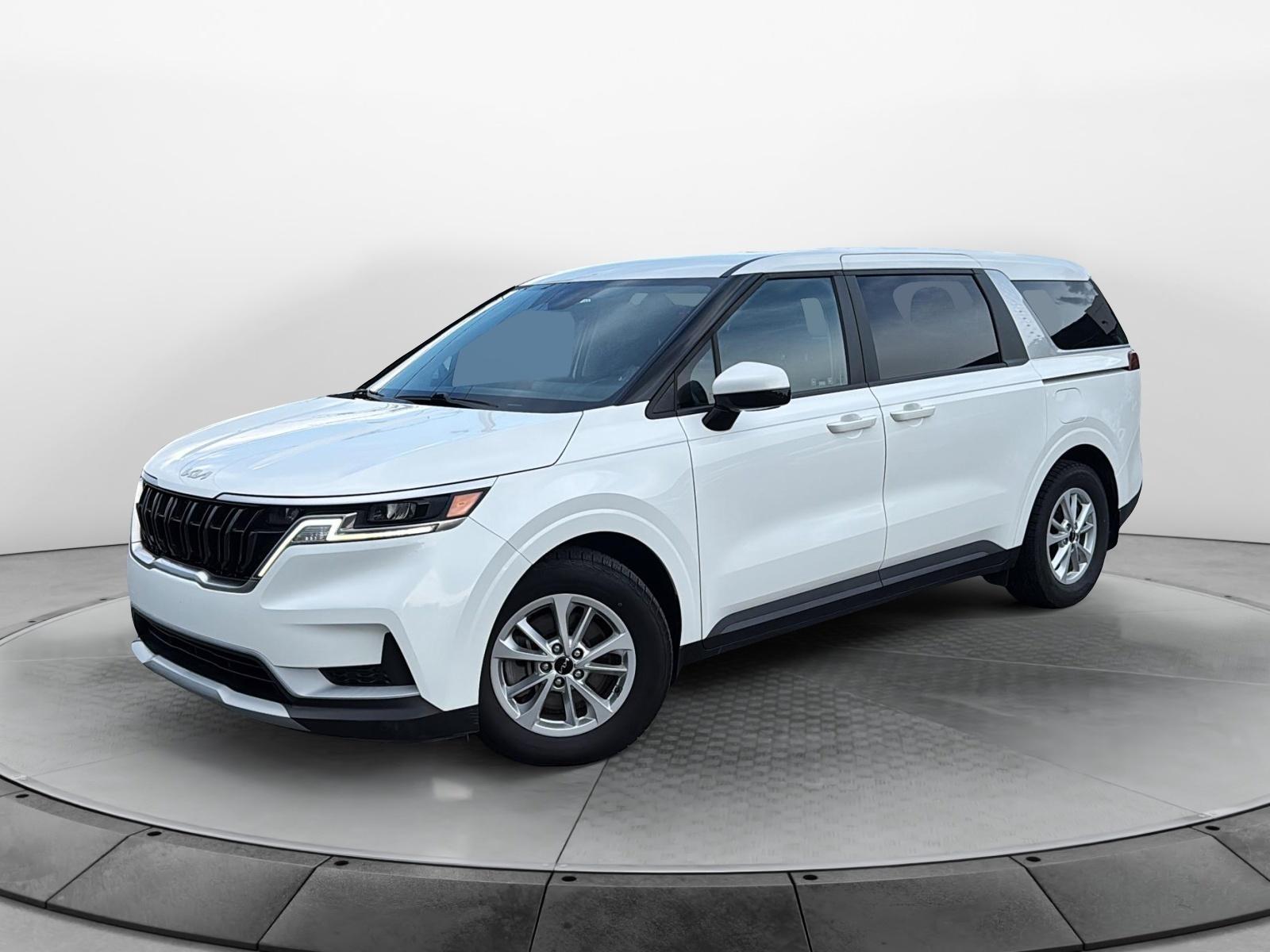 Kia Carnival LX 2024