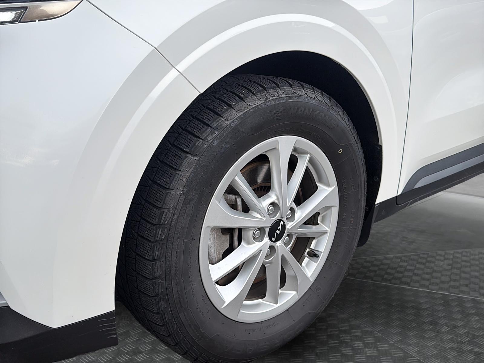 Kia Carnival LX 2024 — photo 8