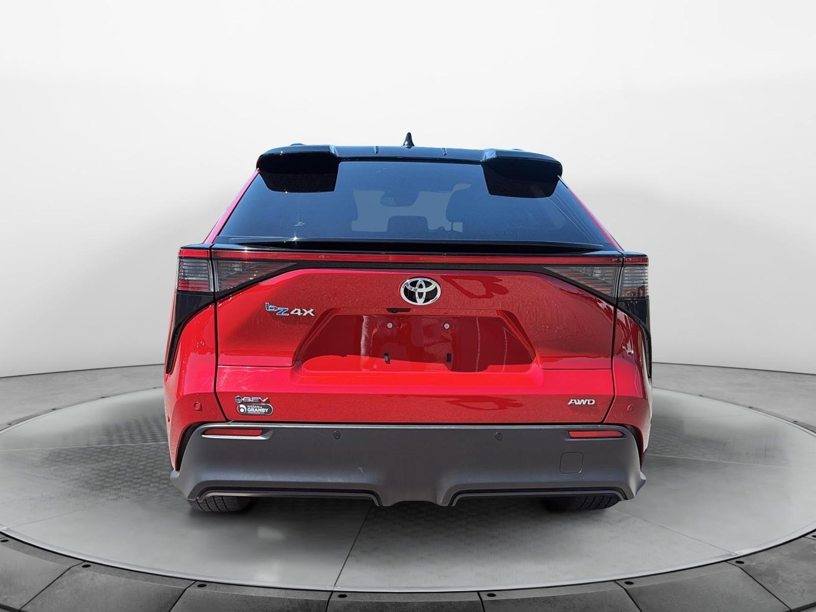 Toyota BZ4X XLE 2024 — photo 4