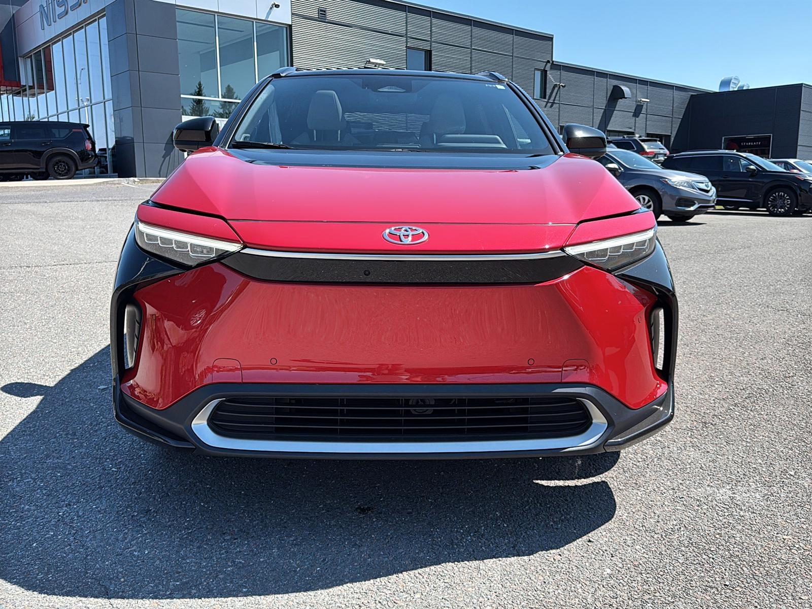 Toyota BZ4X XLE 2024 — photo 8