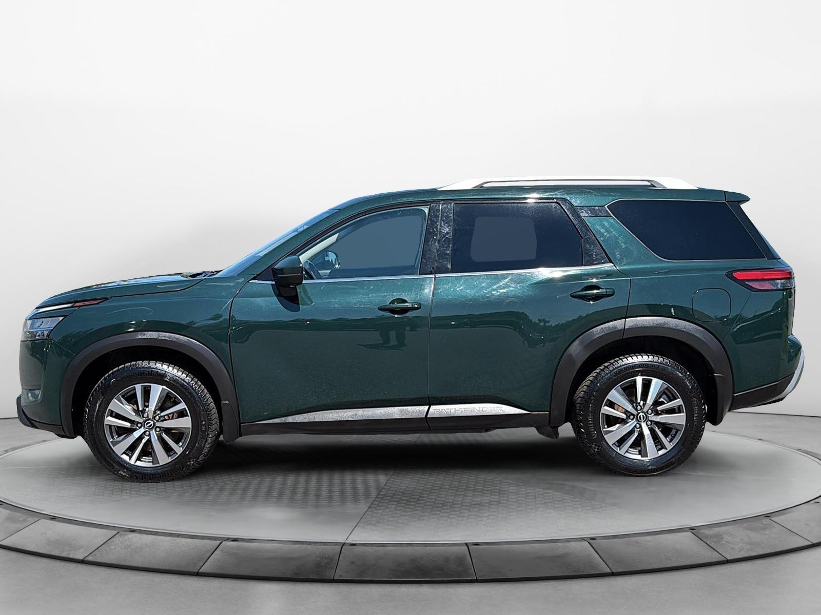 Nissan Pathfinder SL 2023 — photo 2