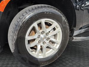Miniature 9 Chevrolet Suburban 1500 LT 2023