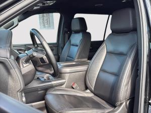 Miniature 12 Chevrolet Suburban 1500 LT 2023