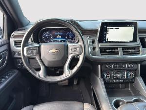 Miniature 25 Chevrolet Suburban 1500 LT 2023