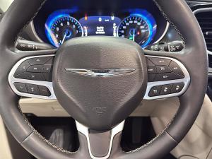 Miniature 13 Chrysler Pacifica Touring L 2023
