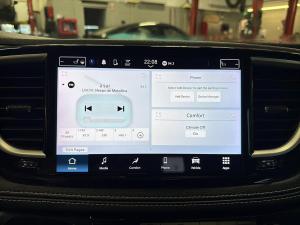 Miniature 16 Chrysler Pacifica Touring L 2023