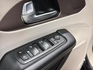 Miniature 9 Chrysler Grand Caravan SXT 2024