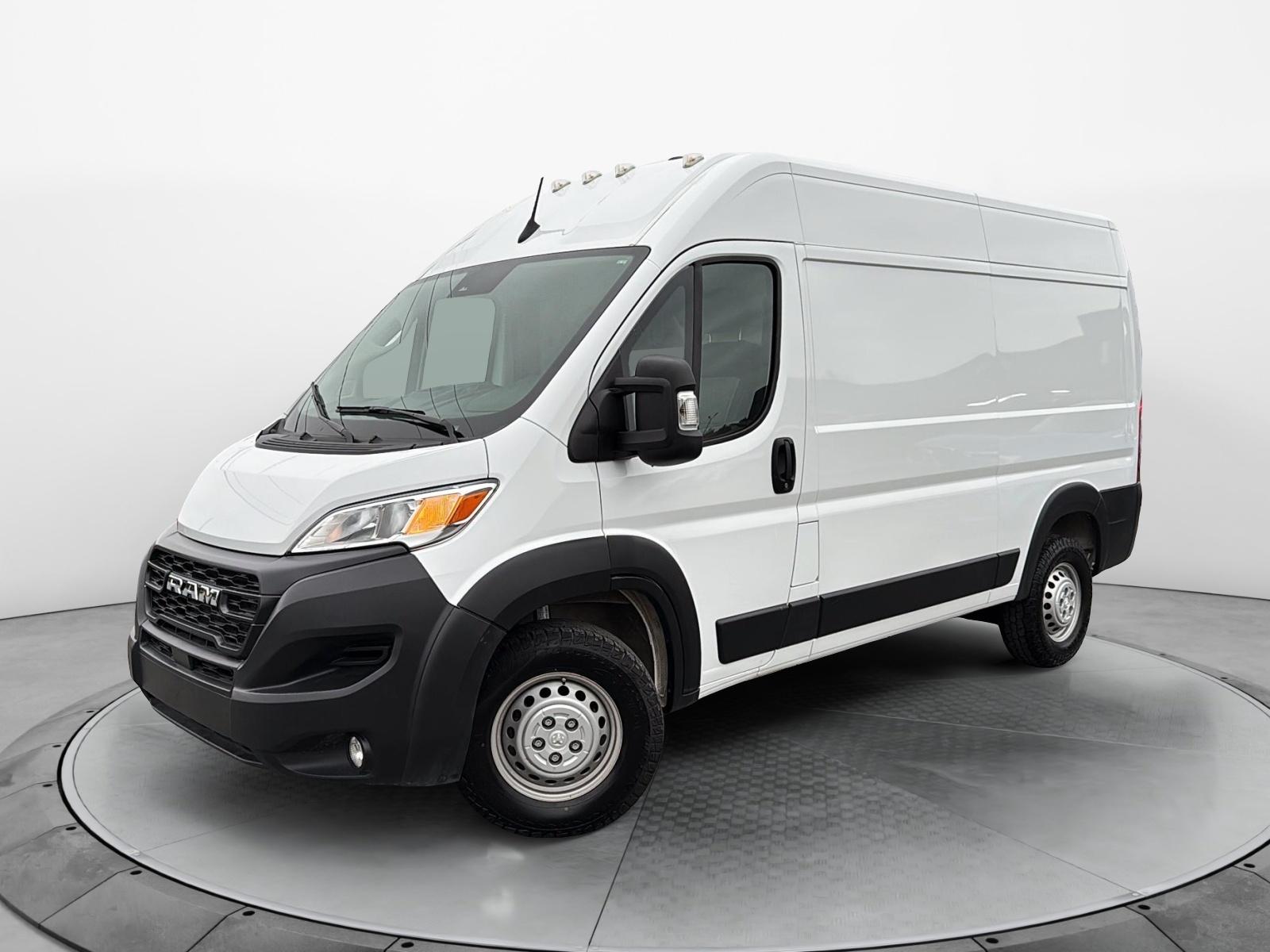 RAM 2500 ProMaster Tradesman 2025