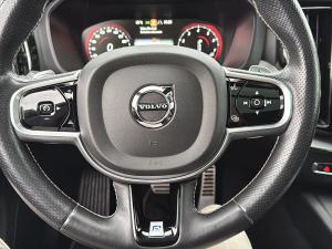 Miniature 16 Volvo XC60 R-Design 2018