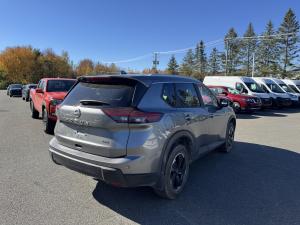 Miniature 5 Nissan Rogue SV 2026