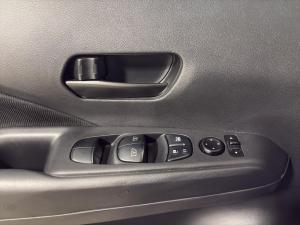 Miniature 13 Nissan Kicks S 2022