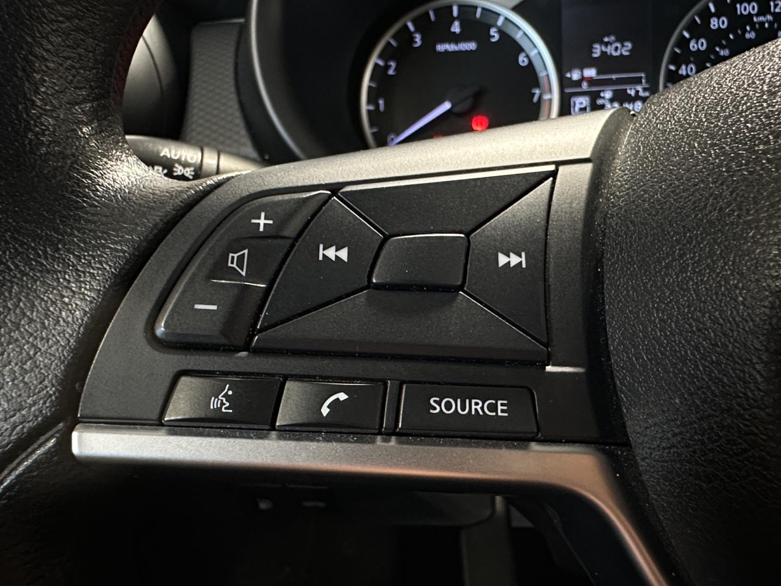 Image 16 Nissan Kicks S 2022