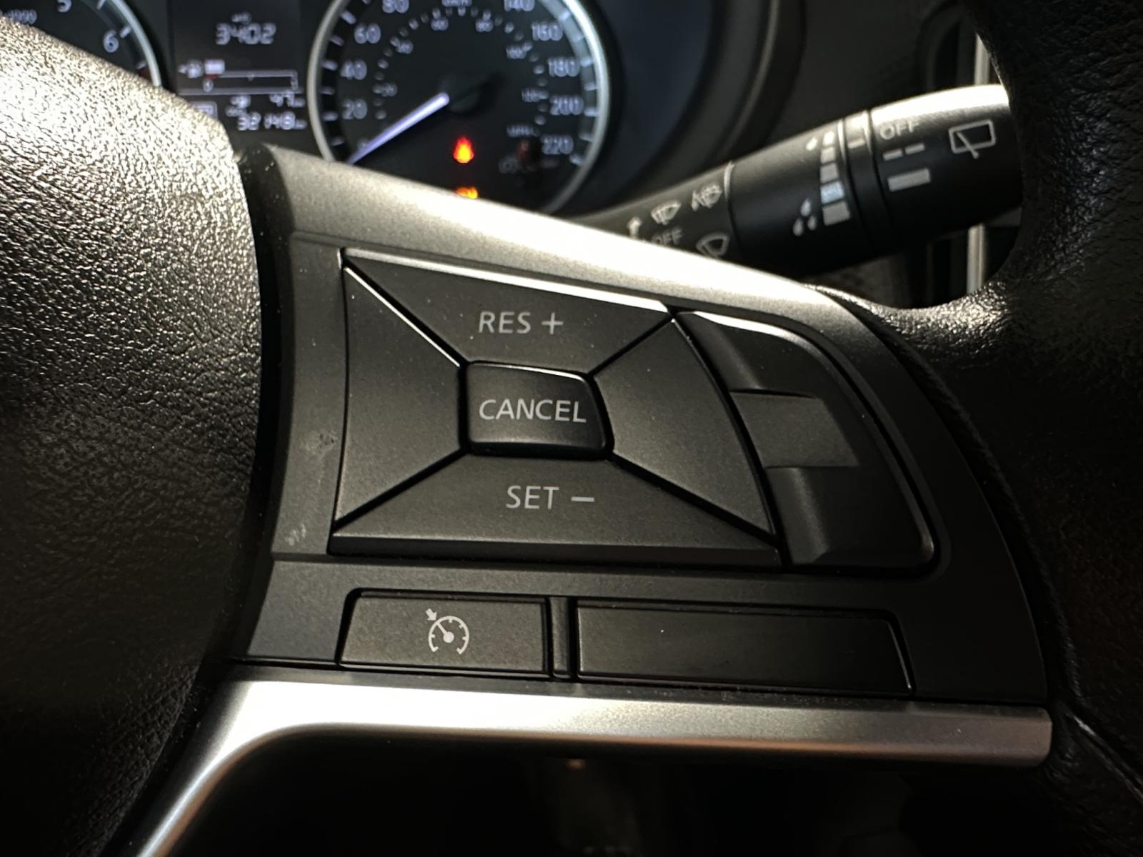 Image 15 Nissan Kicks S 2022