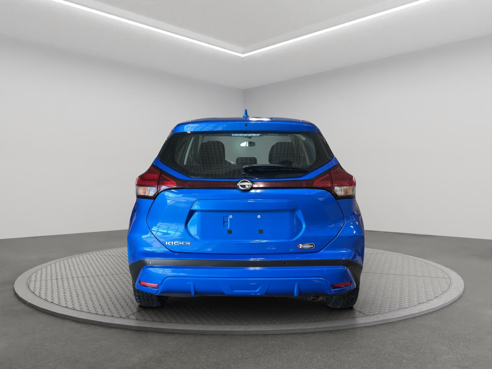 Image 4 Nissan Kicks S 2022