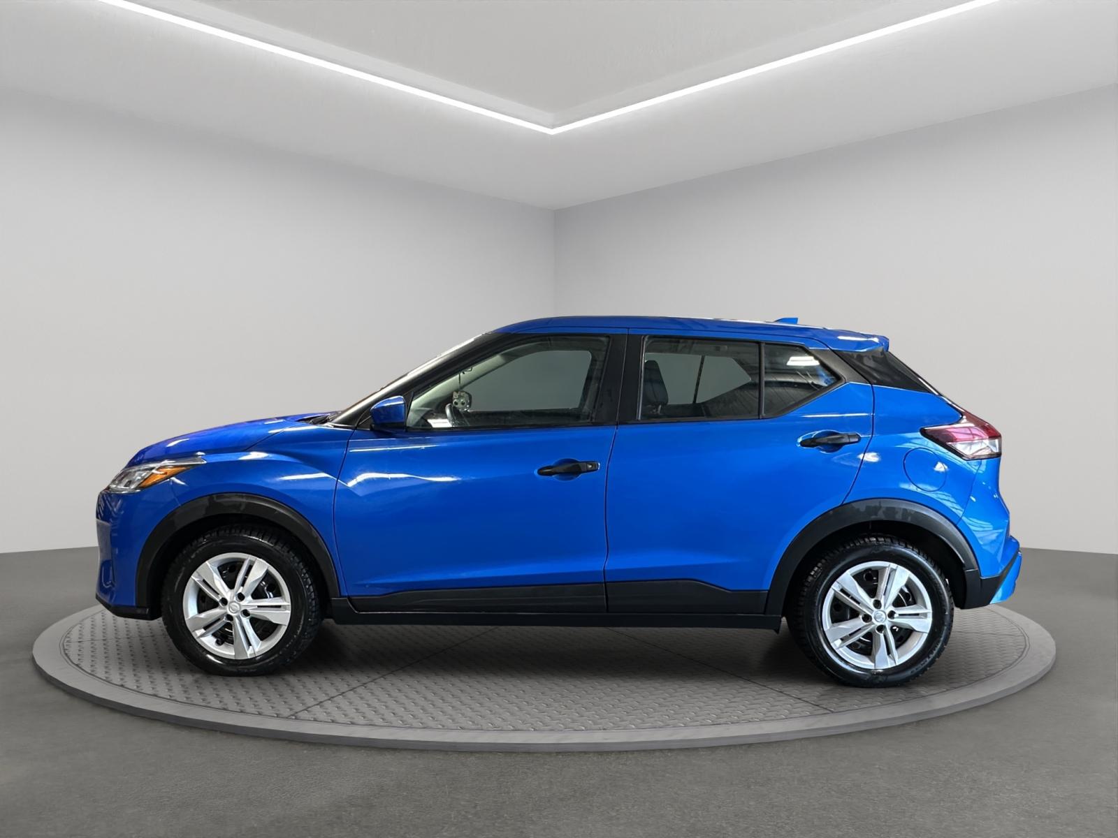 Image 2 Nissan Kicks S 2022