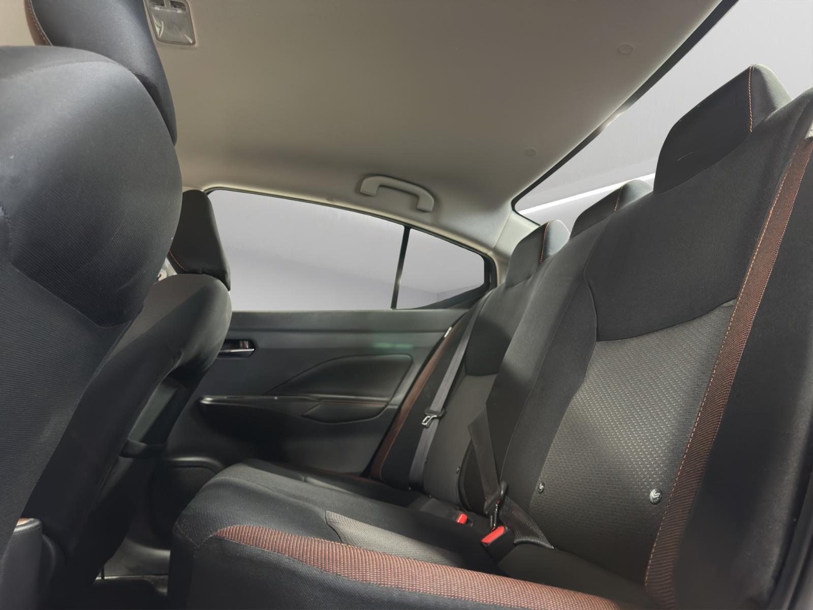 Image 11 Nissan Versa SR 2021