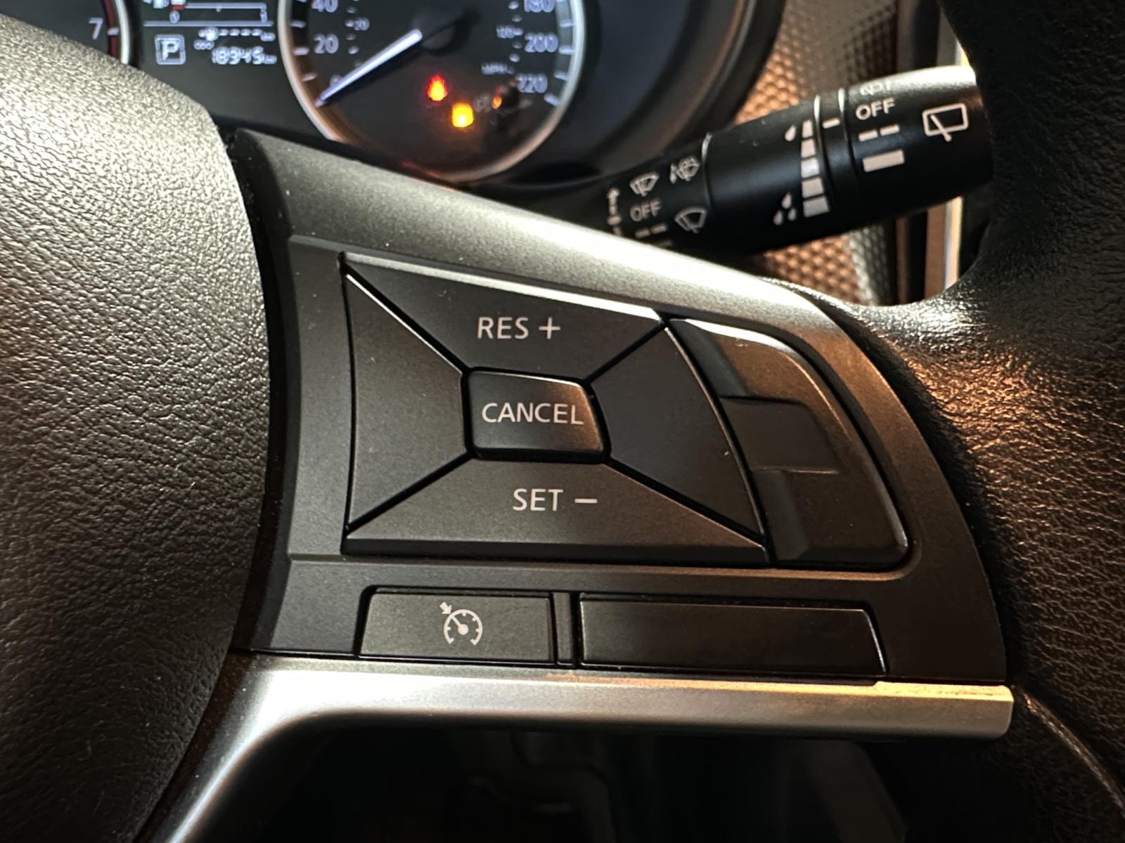 Image 15 Nissan Kicks S 2020