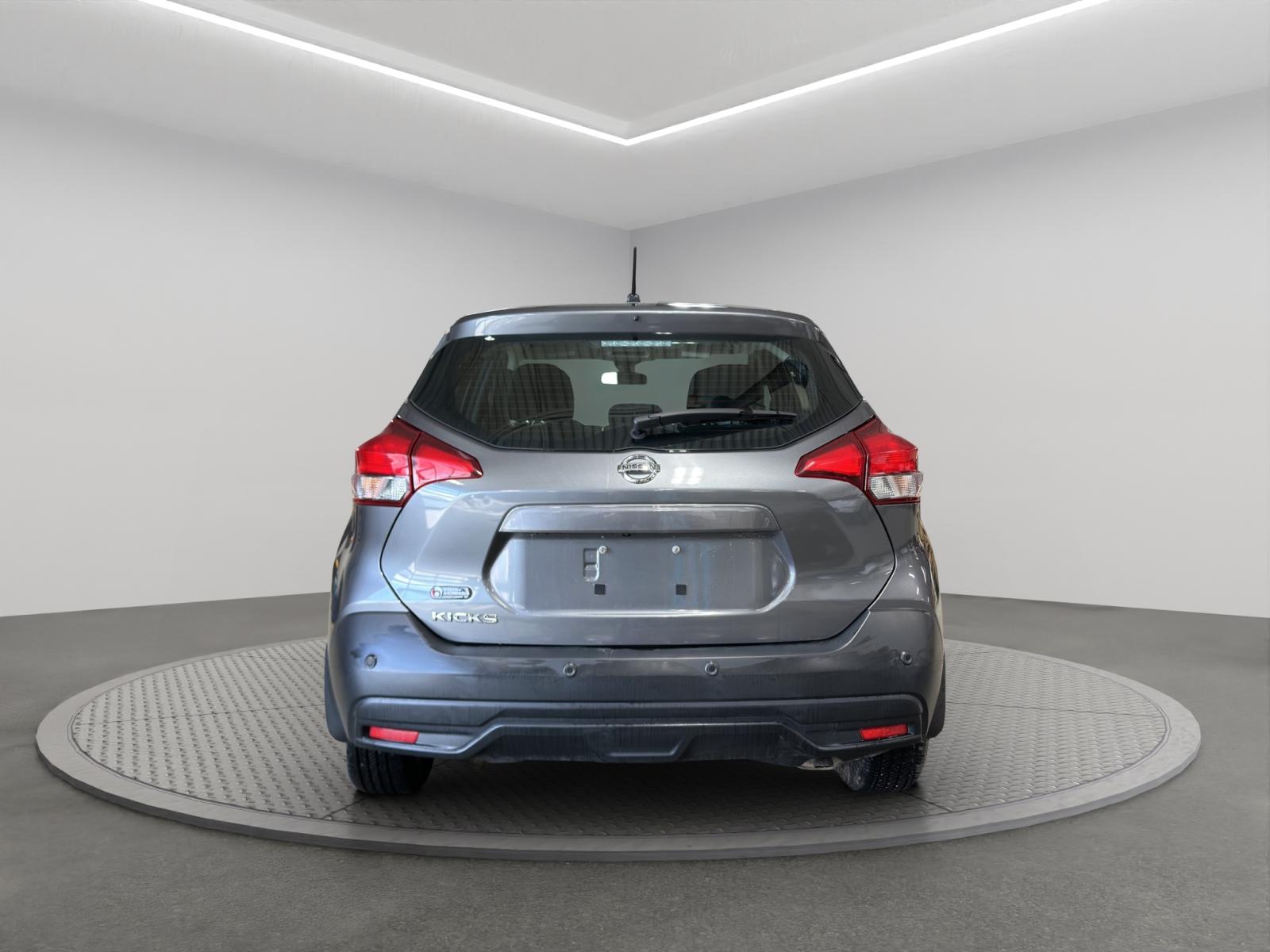 Image 4 Nissan Kicks S 2020