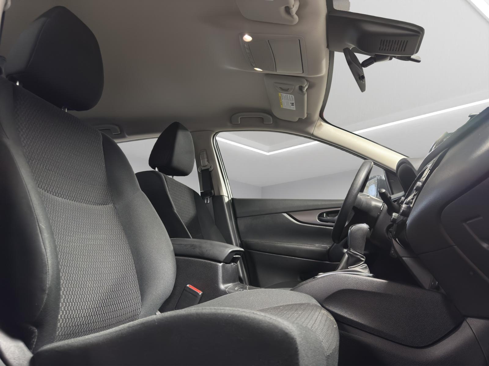 Image 10 Nissan Qashqai S 2023