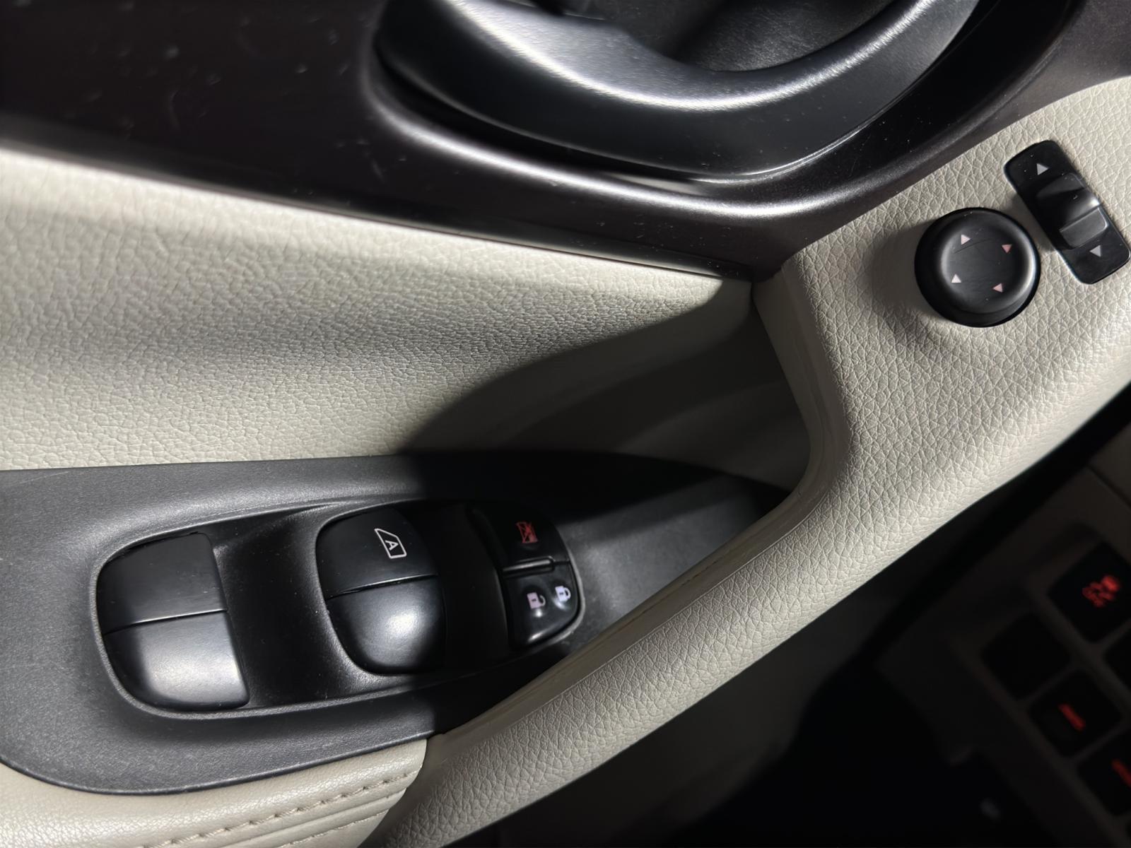 Image 19 Nissan Qashqai S 2021