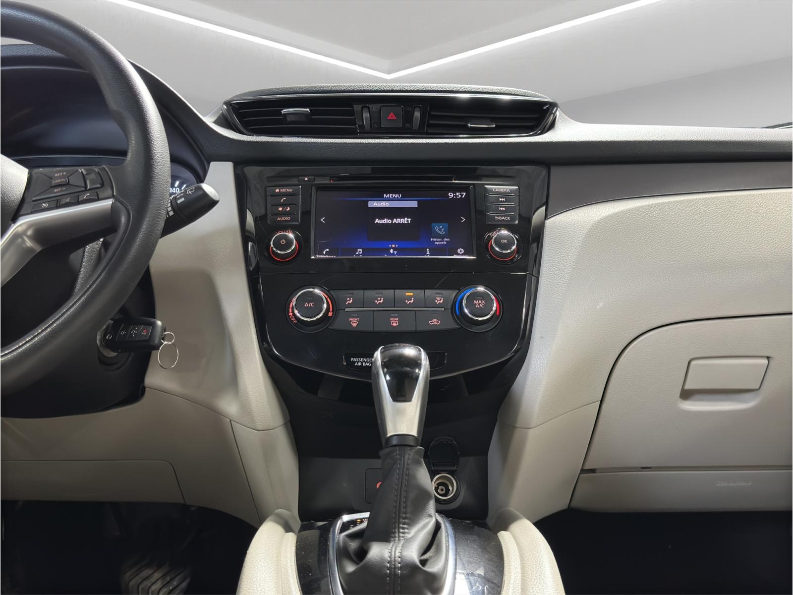 Image 12 Nissan Qashqai S 2021