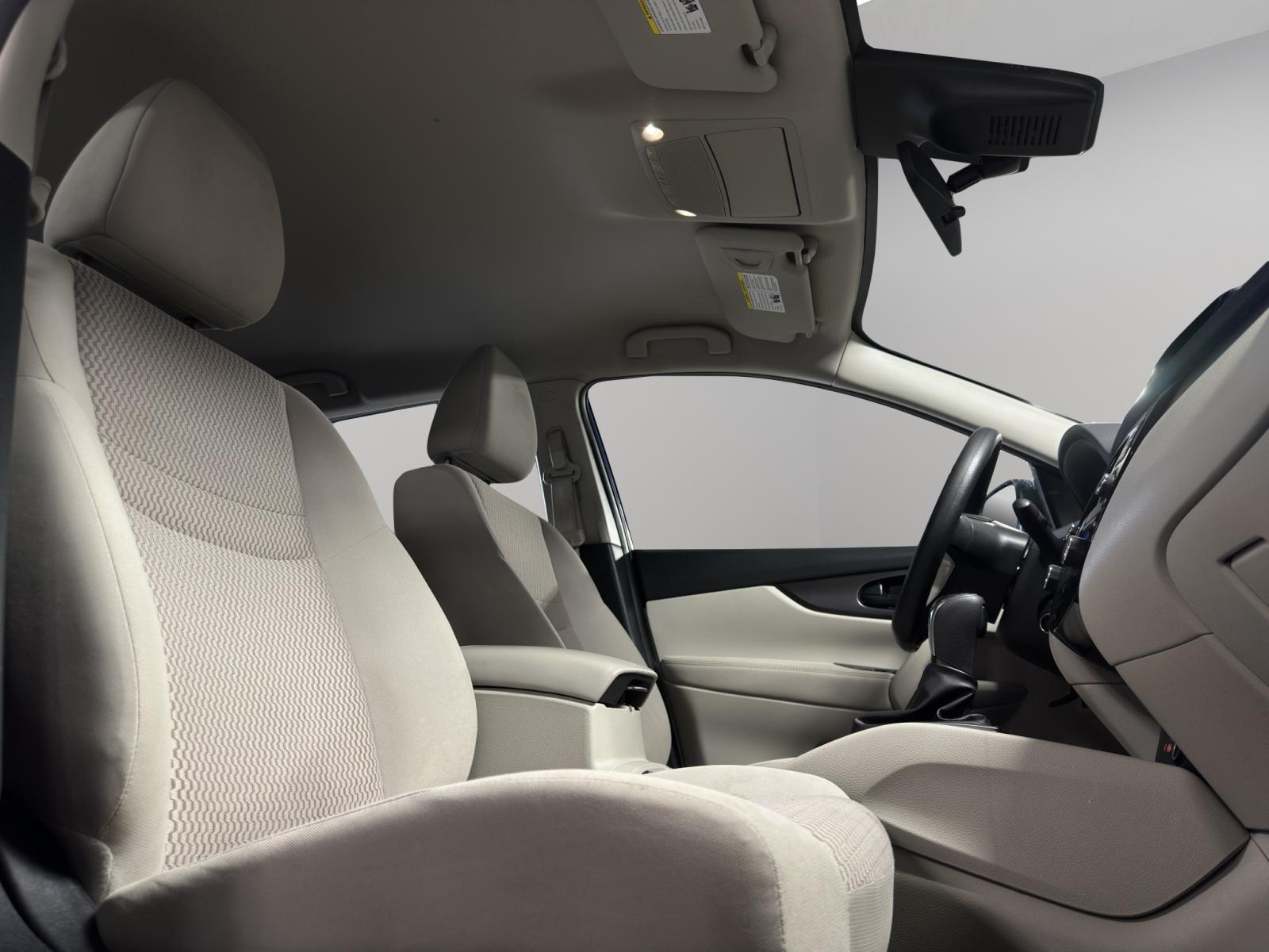 Image 10 Nissan Qashqai S 2021