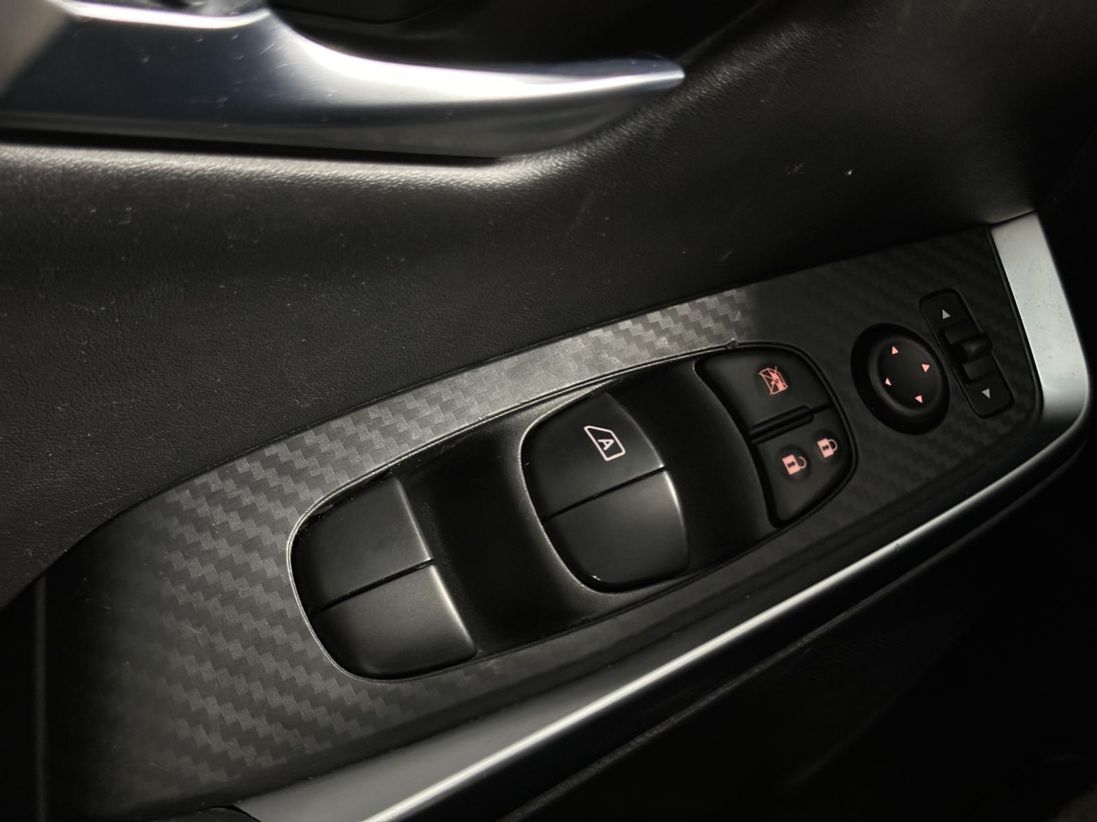 Image 18 Nissan Sentra SR 2020