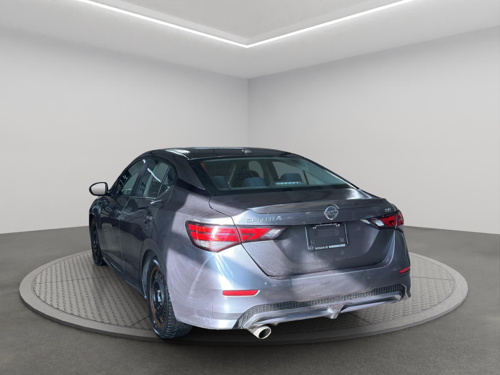 Image 3 Nissan Sentra SR 2020