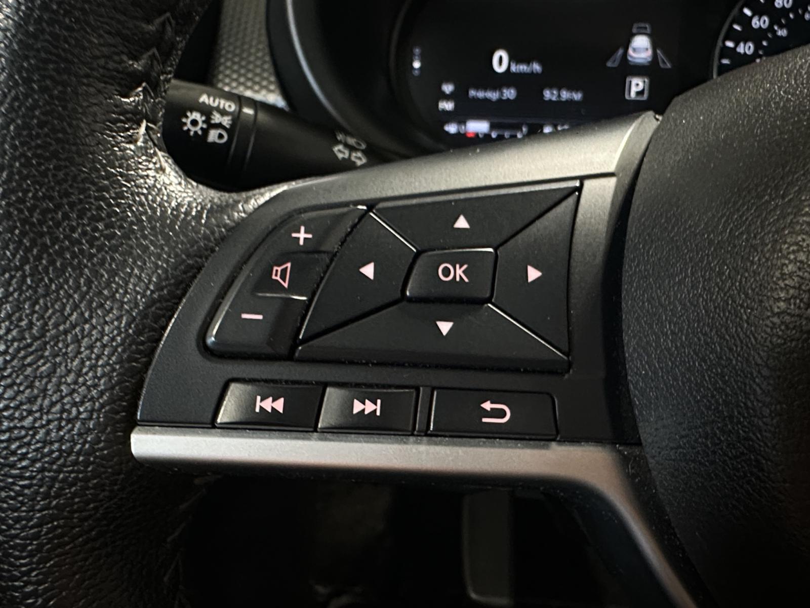 Image 16 Nissan Kicks SV 2023