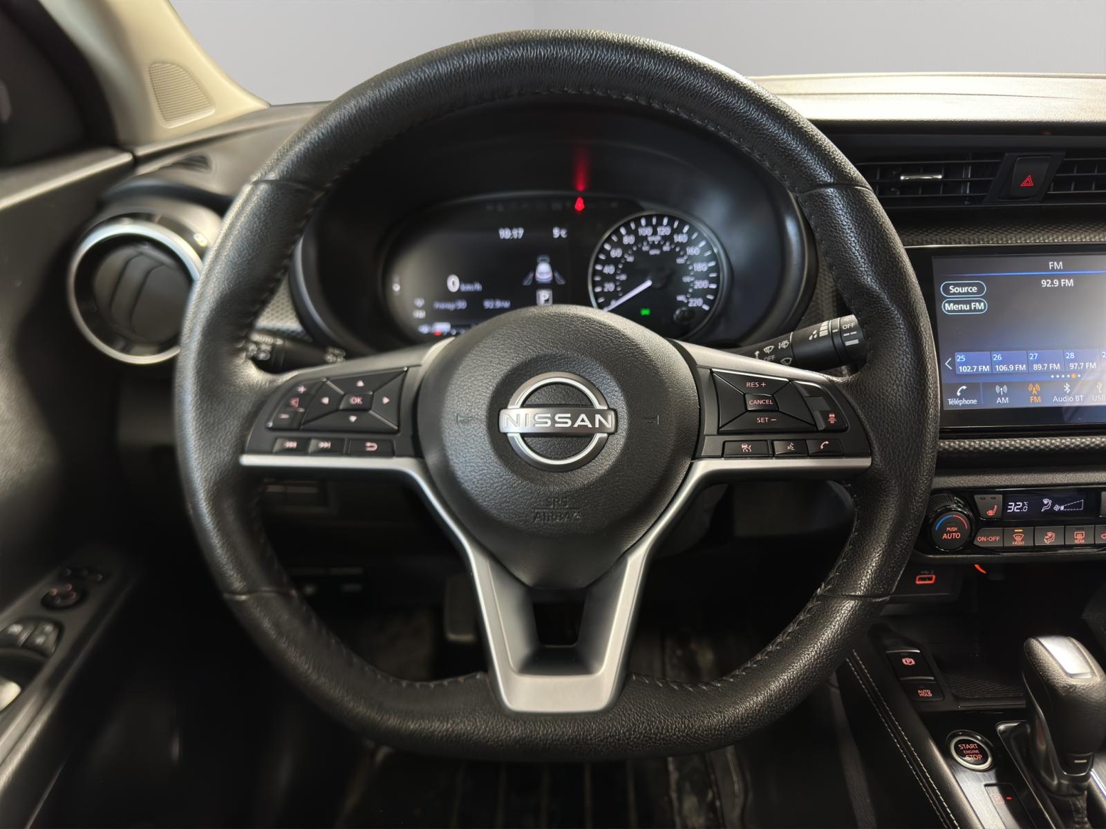 Image 14 Nissan Kicks SV 2023