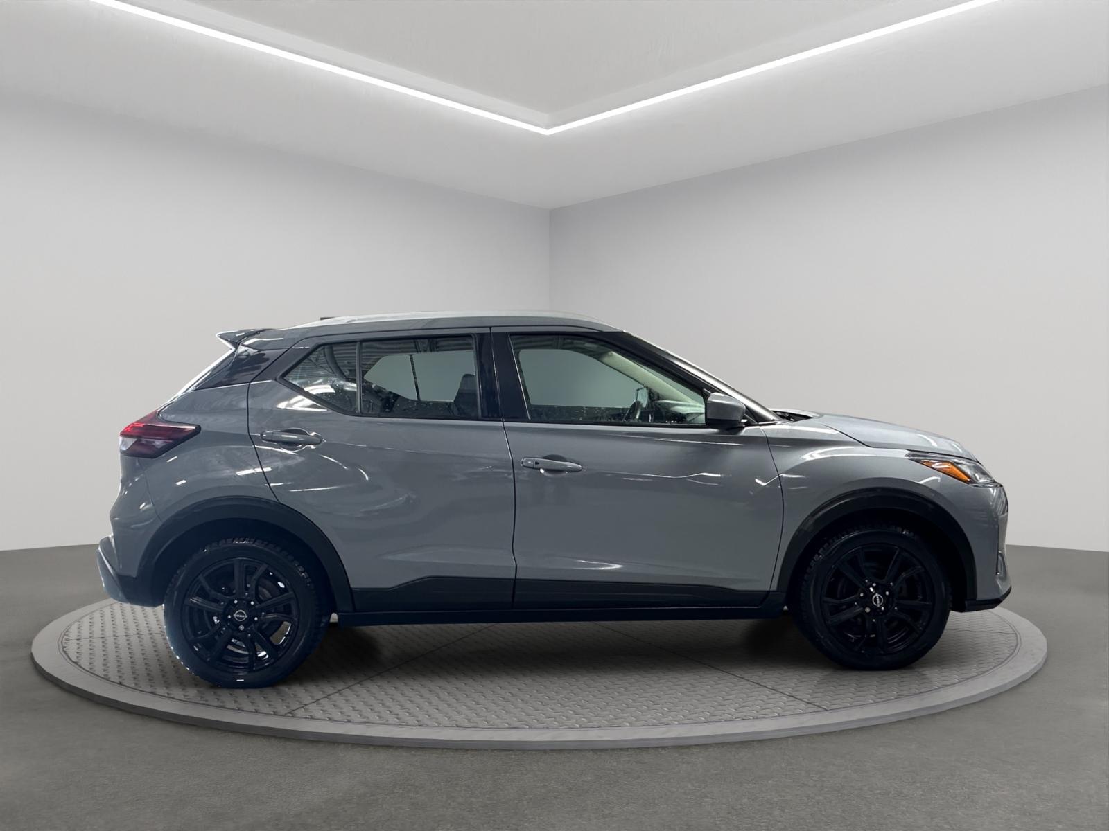 Image 6 Nissan Kicks SV 2023