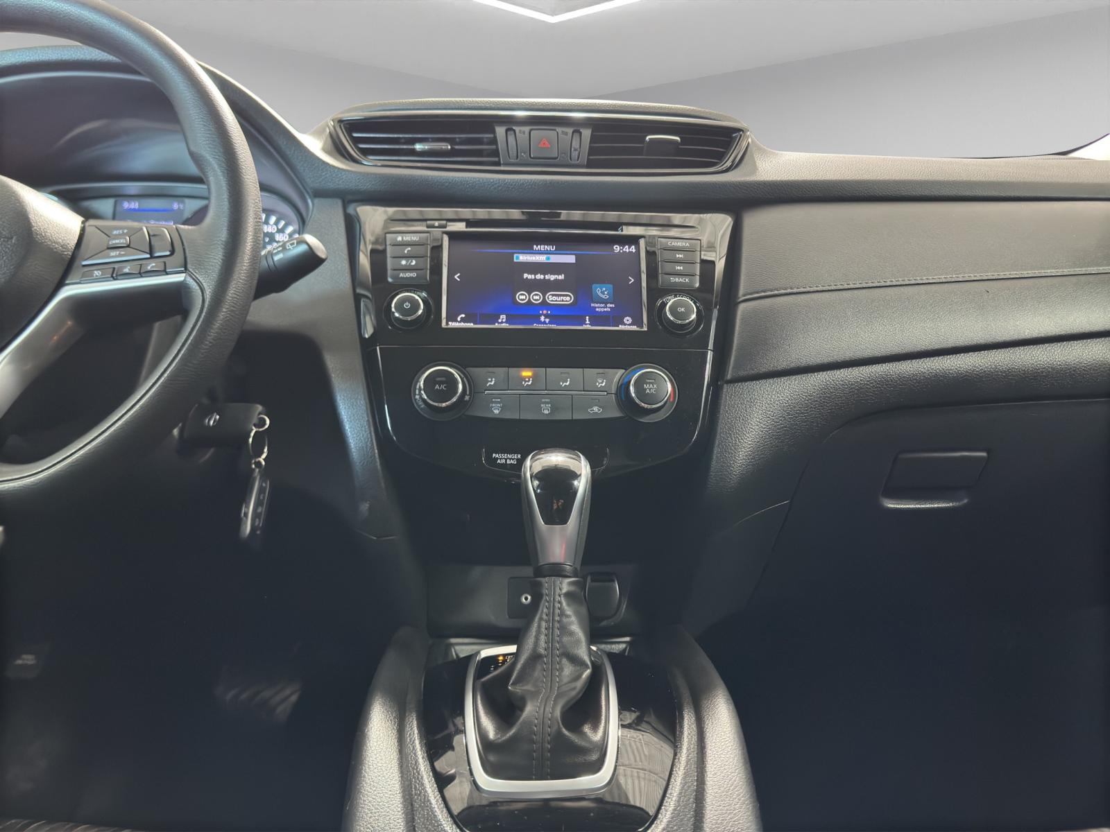 Image 12 Nissan Rogue S 2020