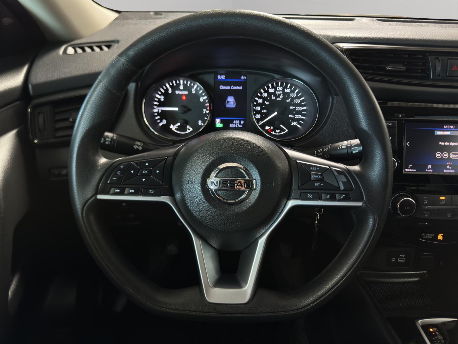 Image 14 Nissan Rogue S 2020