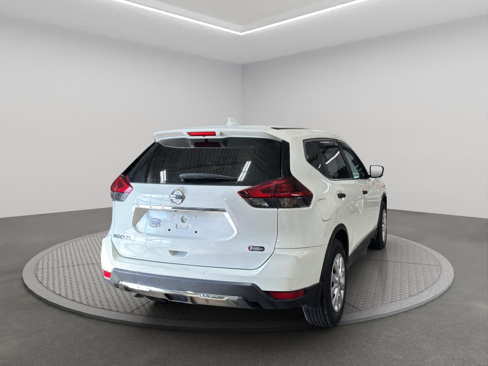 Image 5 Nissan Rogue S 2020