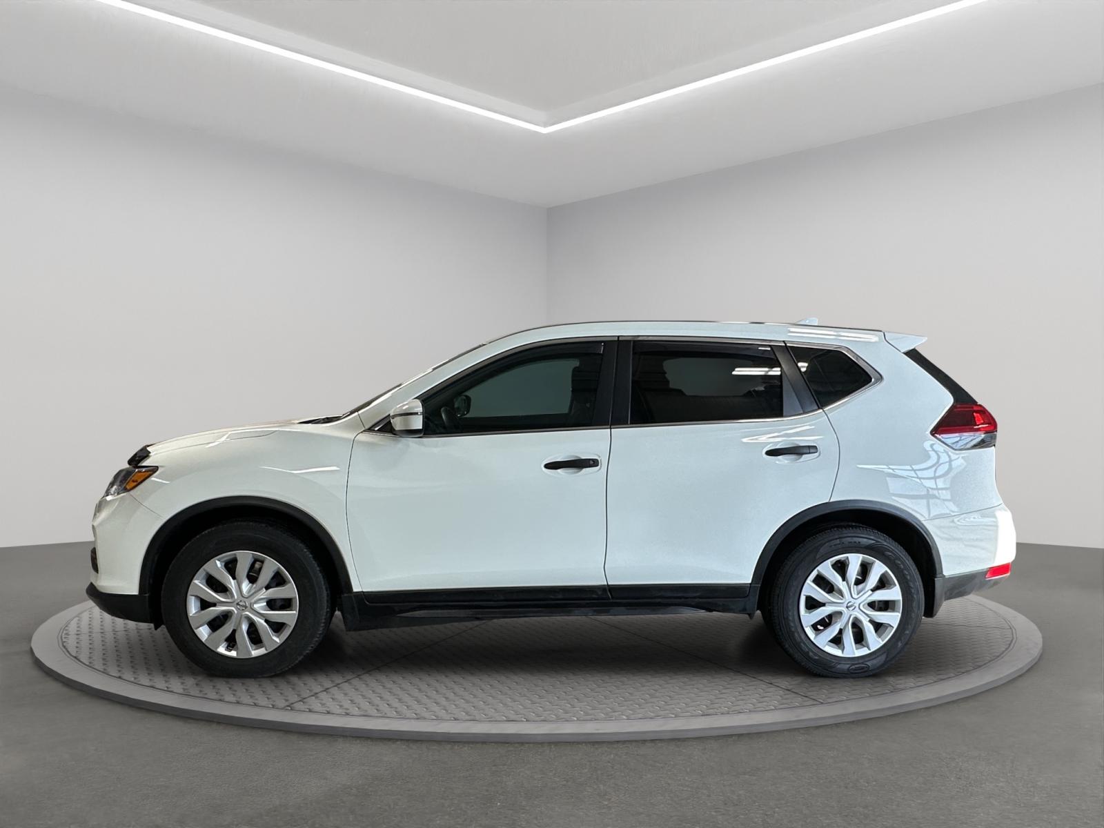 Image 2 Nissan Rogue S 2020
