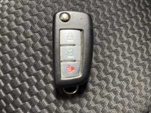 Miniature 15 Nissan Qashqai S 2021