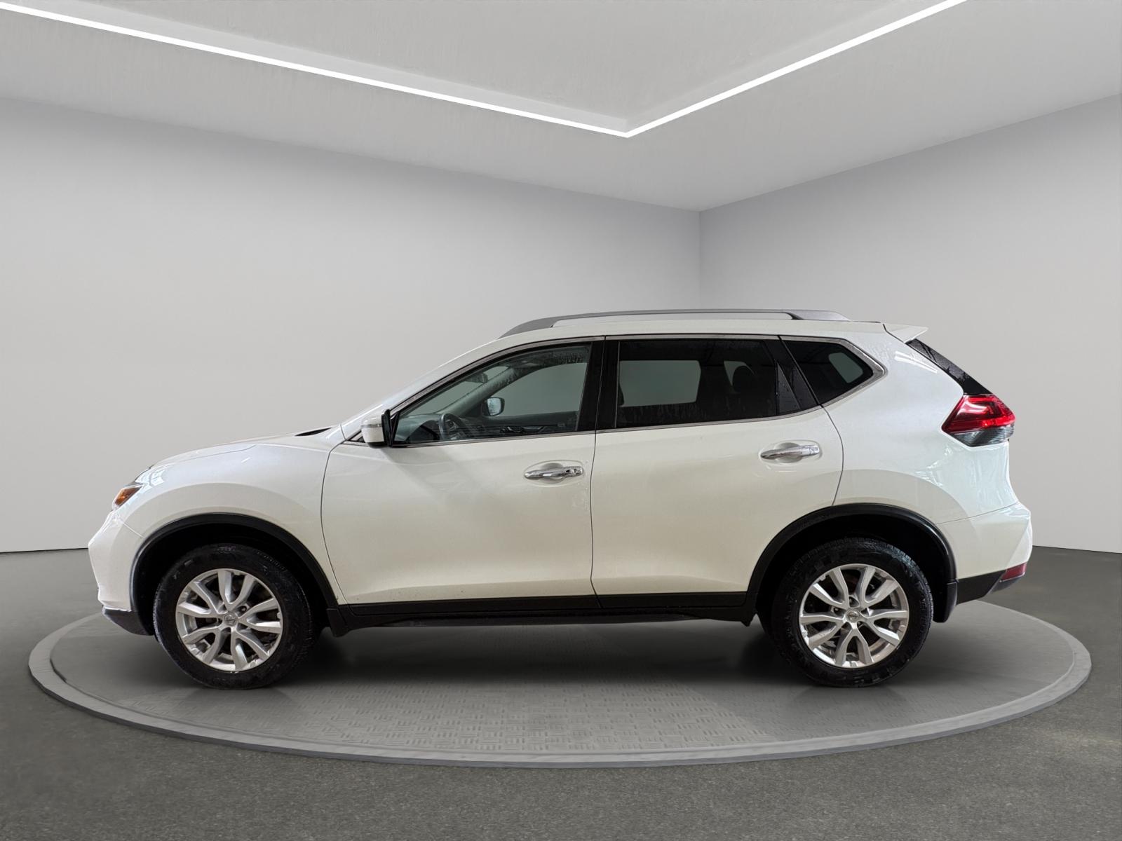 Nissan Rogue SV Tech 2019 — photo 3