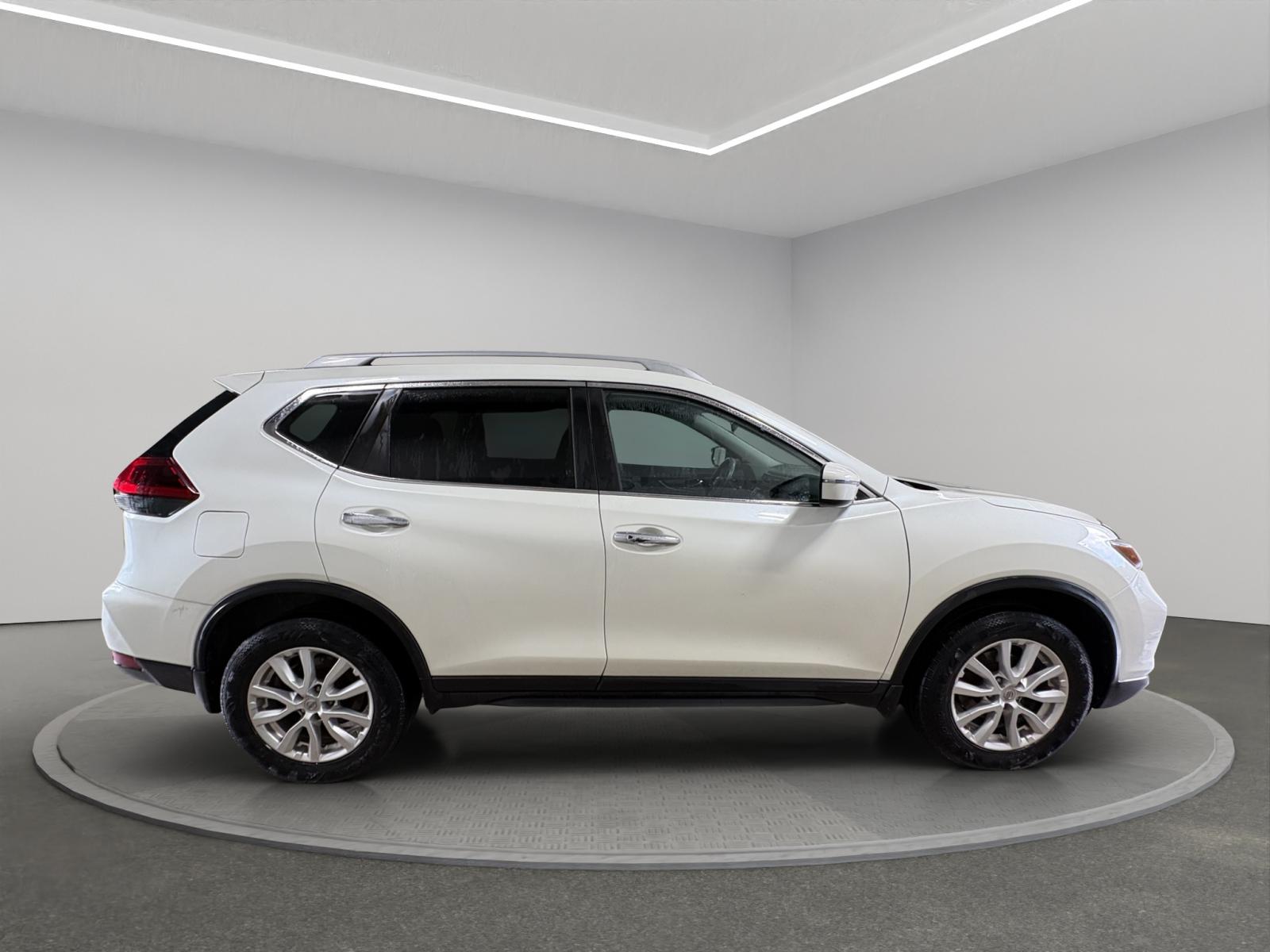Nissan Rogue SV Tech 2019 — photo 7